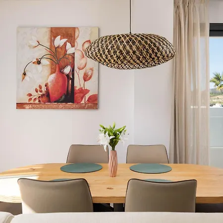 One 80 By Alfresco Apartment *